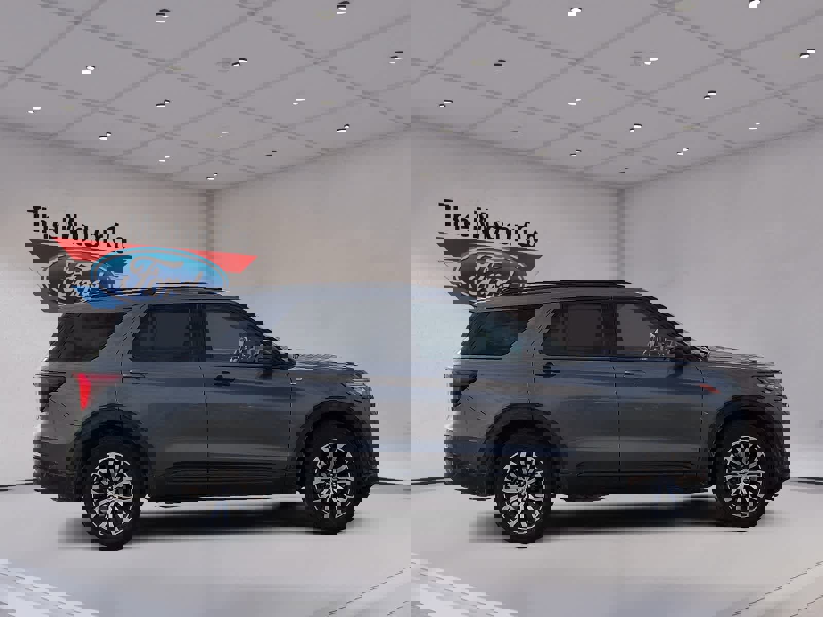 Certified 2025 Ford Explorer ST-Line image 4