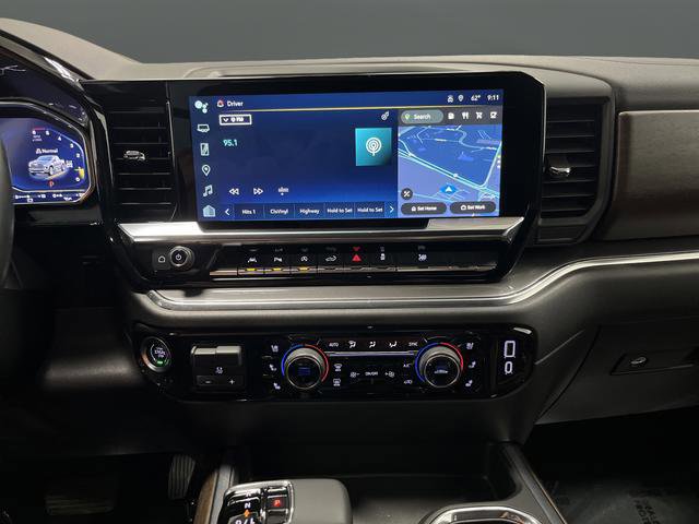 Certified 2025 Chevrolet Silverado 1500 High Country AWD/4WD image 12