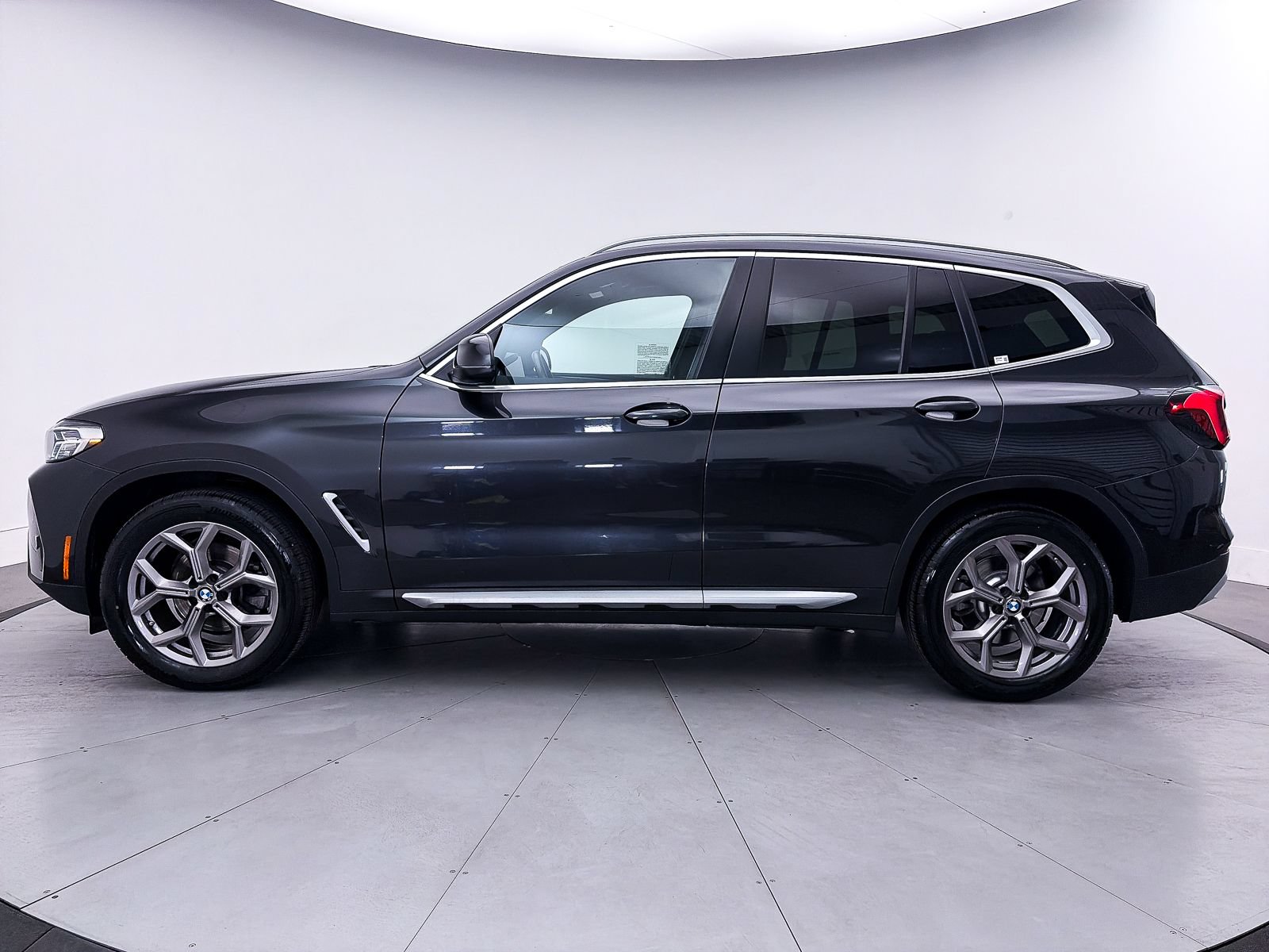 Used 2022 BMW X3 xDrive30i w/ Convenience Package w/ZPA AWD/4WD image 44
