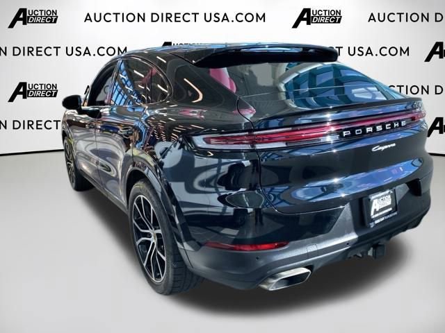 Used 2024 Porsche Cayenne Coupe image 8