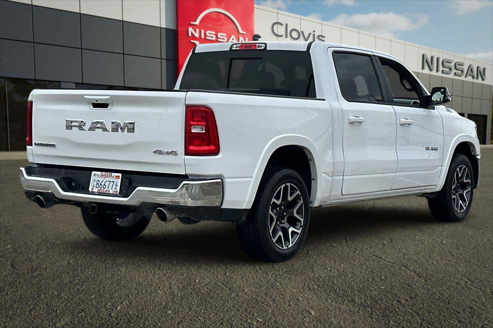 Used 2025 RAM 1500 Laramie AWD/4WD image 2