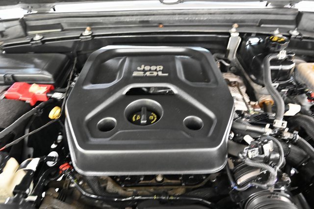 Used 2018 Jeep Wrangler Unlimited Sahara image 29