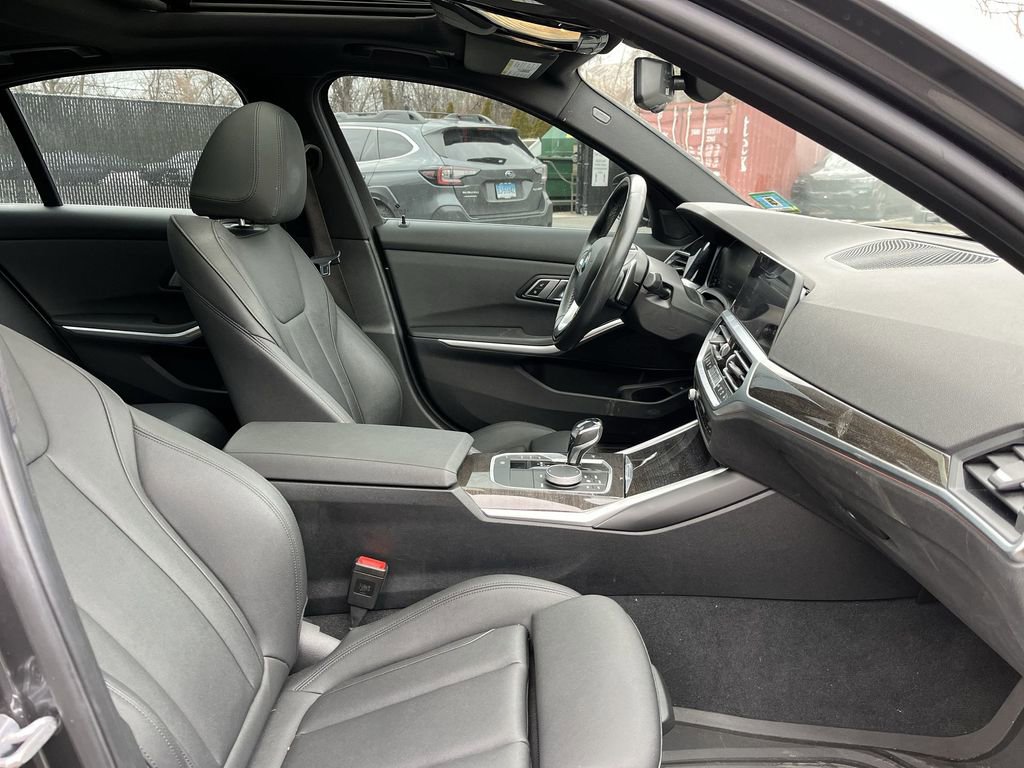 Used 2020 BMW 330i xDrive Sedan w/ Convenience Package image 24
