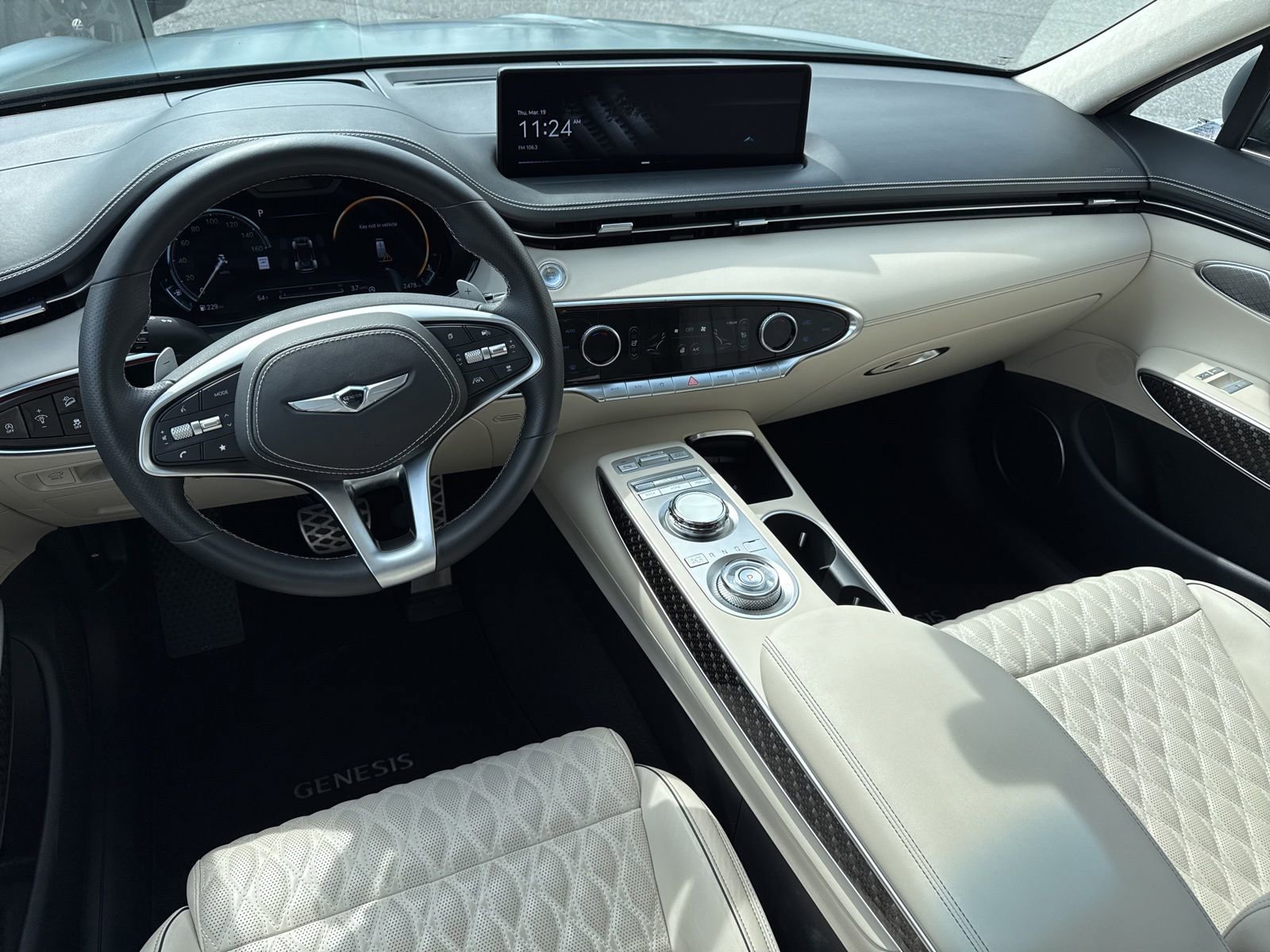 Used 2024 Genesis GV70 3.5T Sport w/ Sport Prestige Package image 18