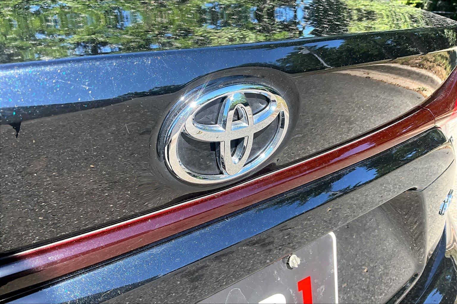 Used 2024 Toyota Corolla LE FWD image 60