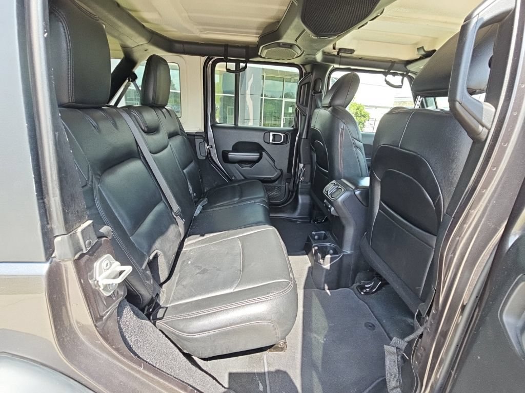 Used 2018 Jeep Wrangler Unlimited Sport S AWD/4WD image 19