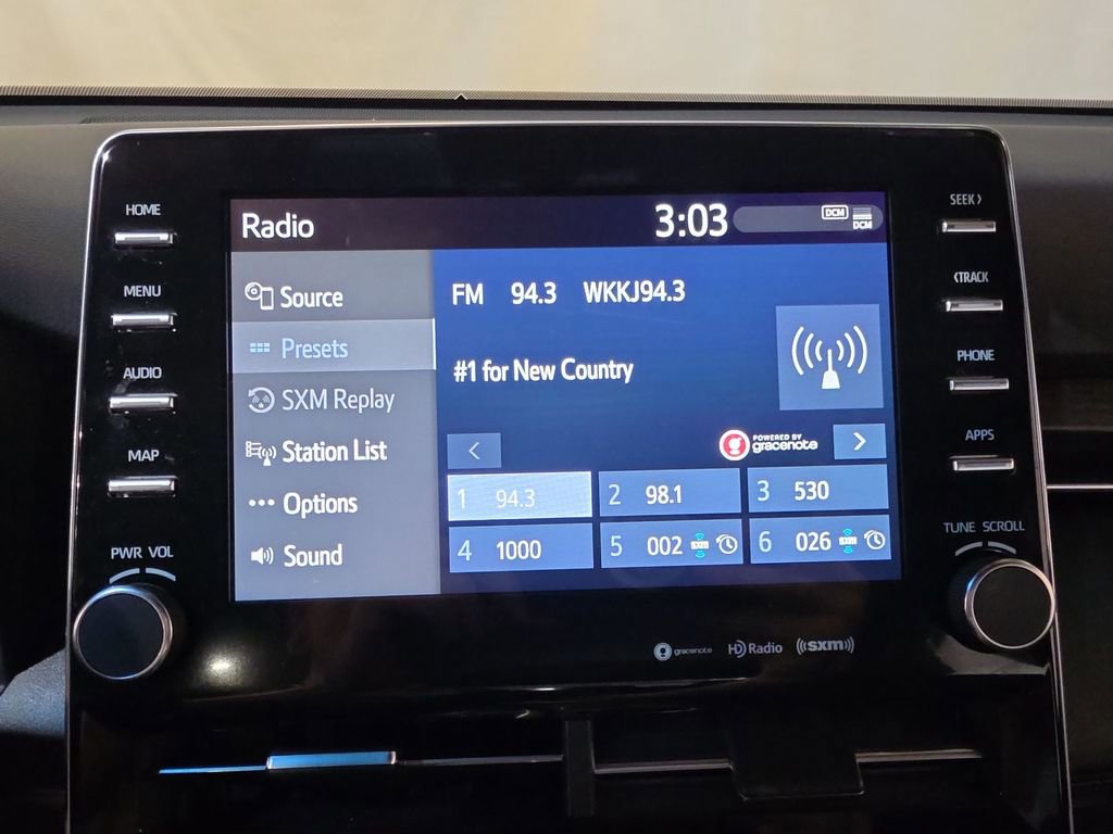 Used 2021 Toyota Avalon XLE w/ Moonroof Package FWD image 12