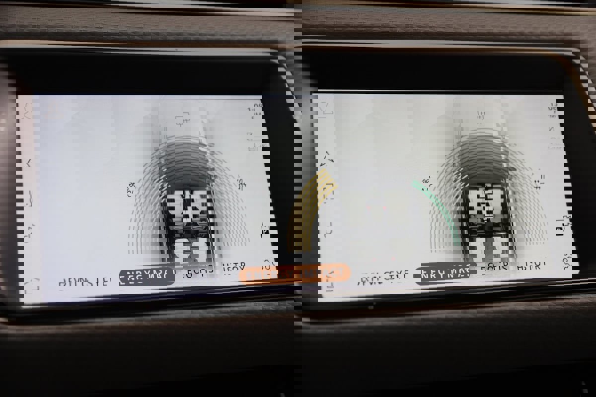 Used 2022 Land Rover Range Rover Evoque R-Dynamic S image 29