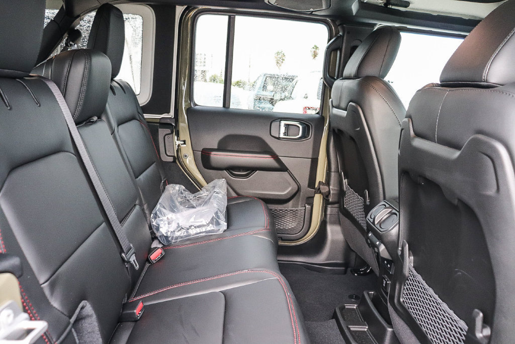 New 2026 Jeep Wrangler Unlimited Rubicon AWD/4WD image 19