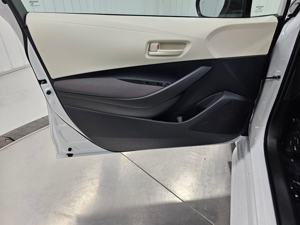 New 2026 Toyota Corolla LE FWD image 25