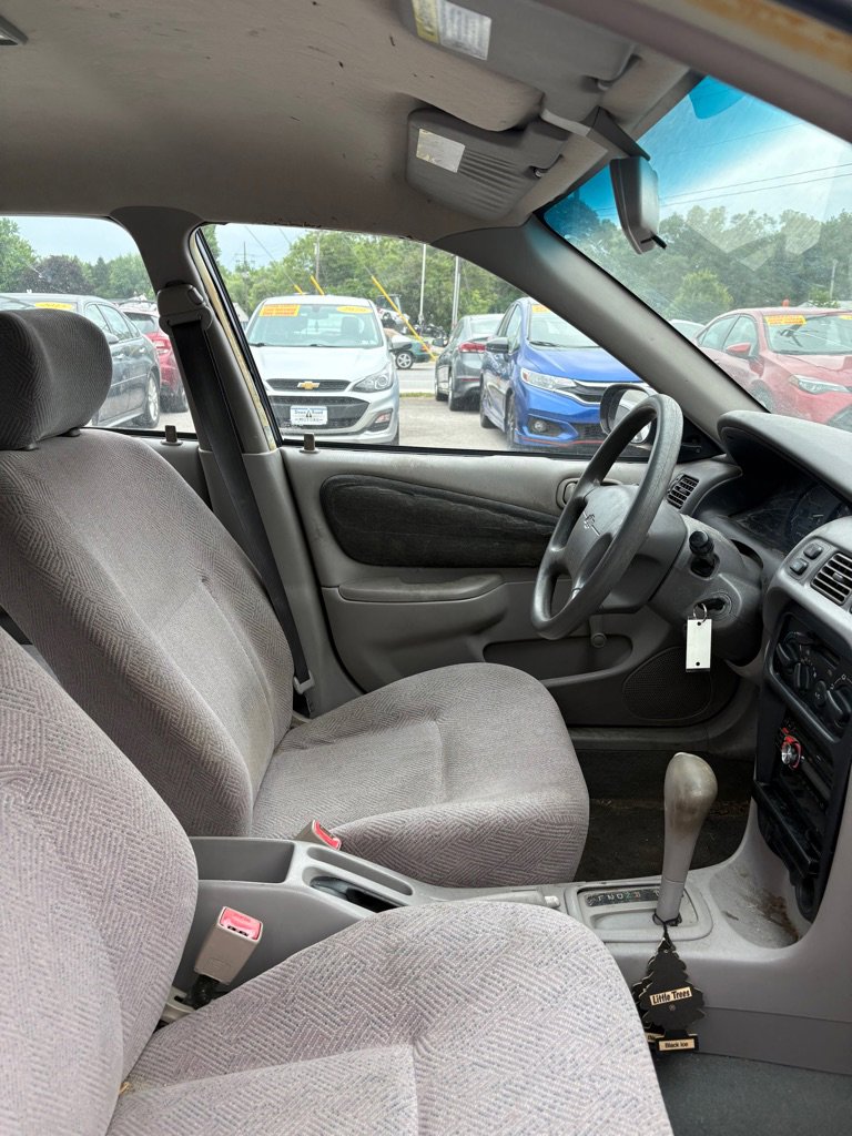 Used 2000 Chevrolet Prizm FWD image 13