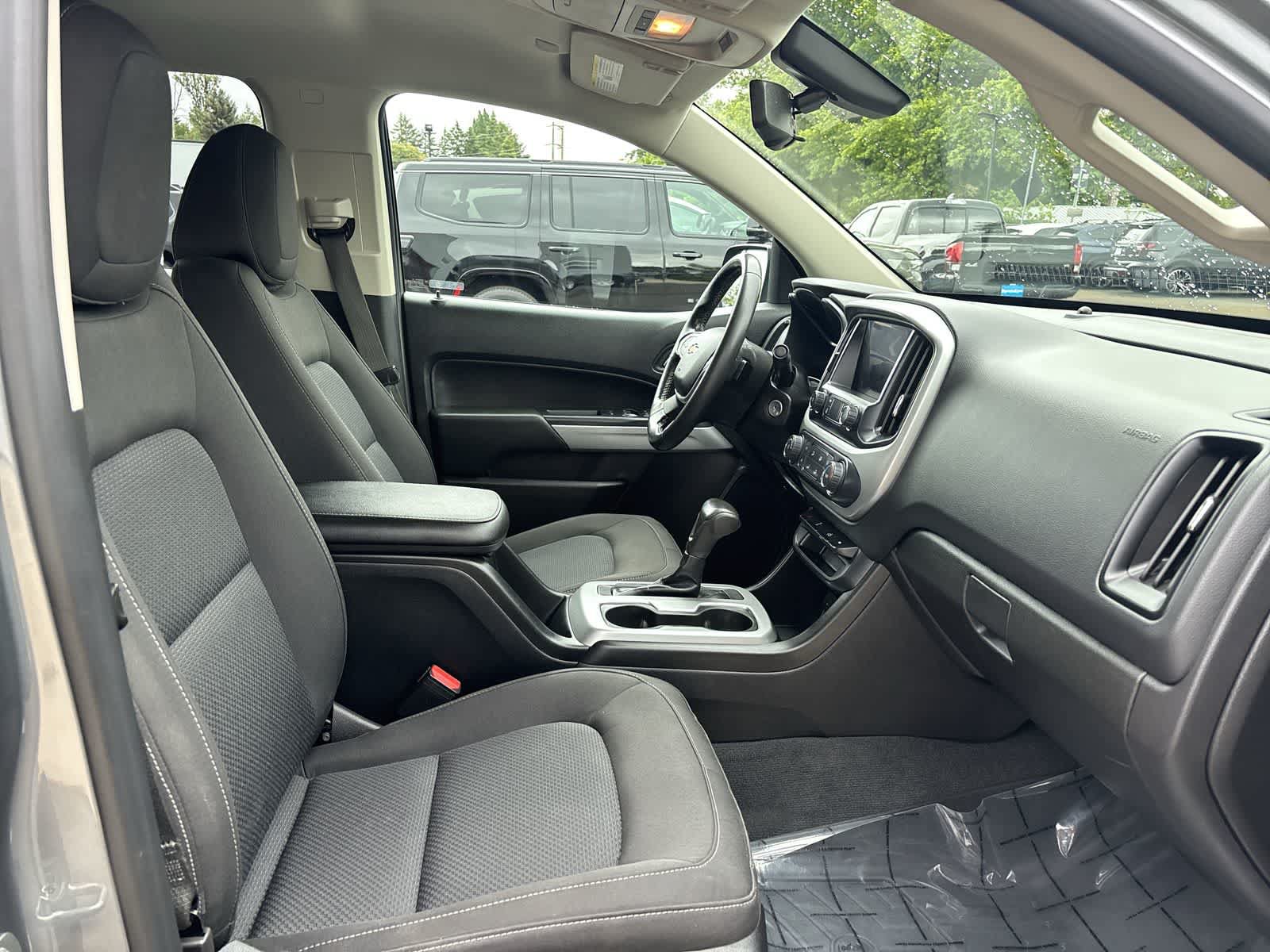 Used 2019 Chevrolet Colorado LT w/ LT Convenience Package AWD/4WD image 5
