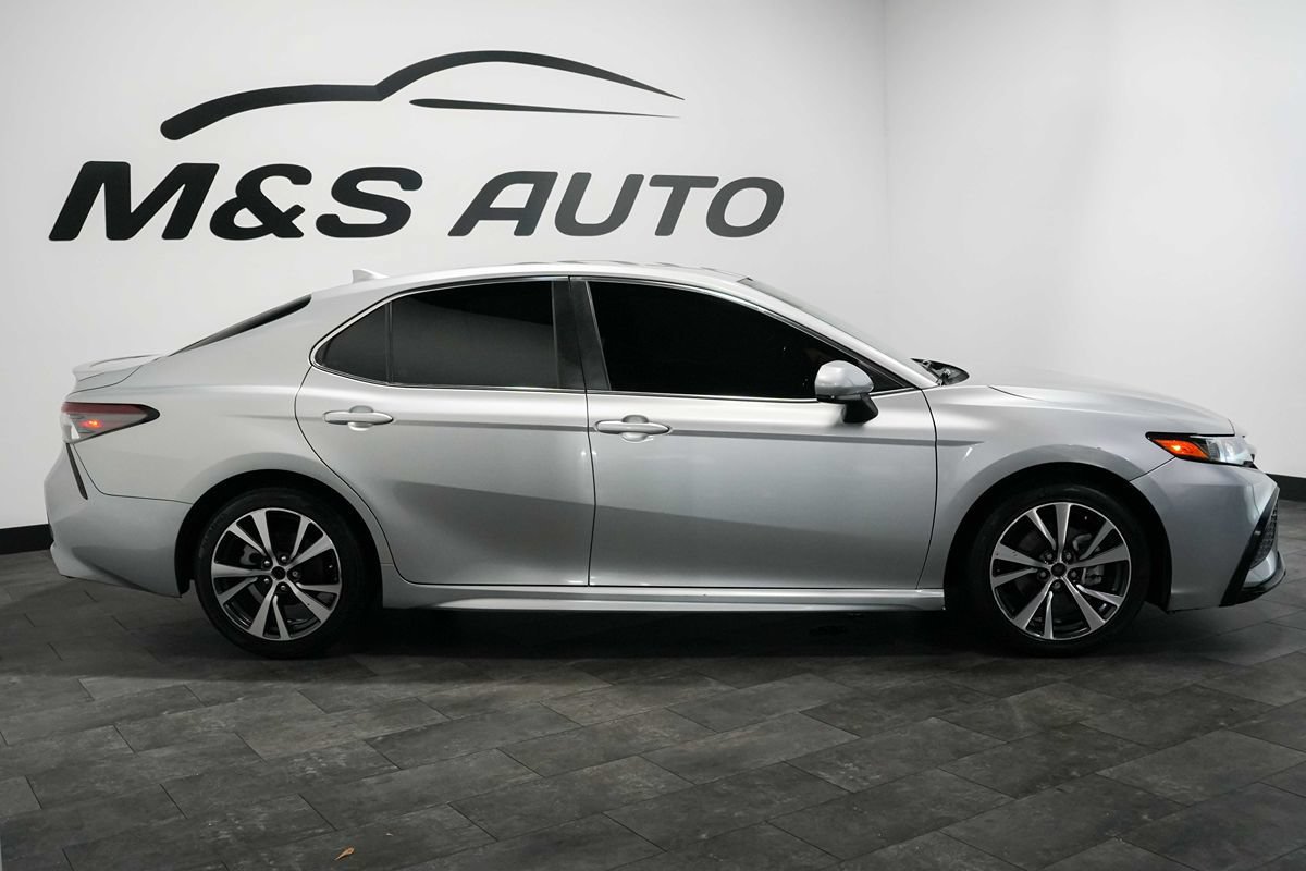 Used 2021 Toyota Camry SE FWD image 8
