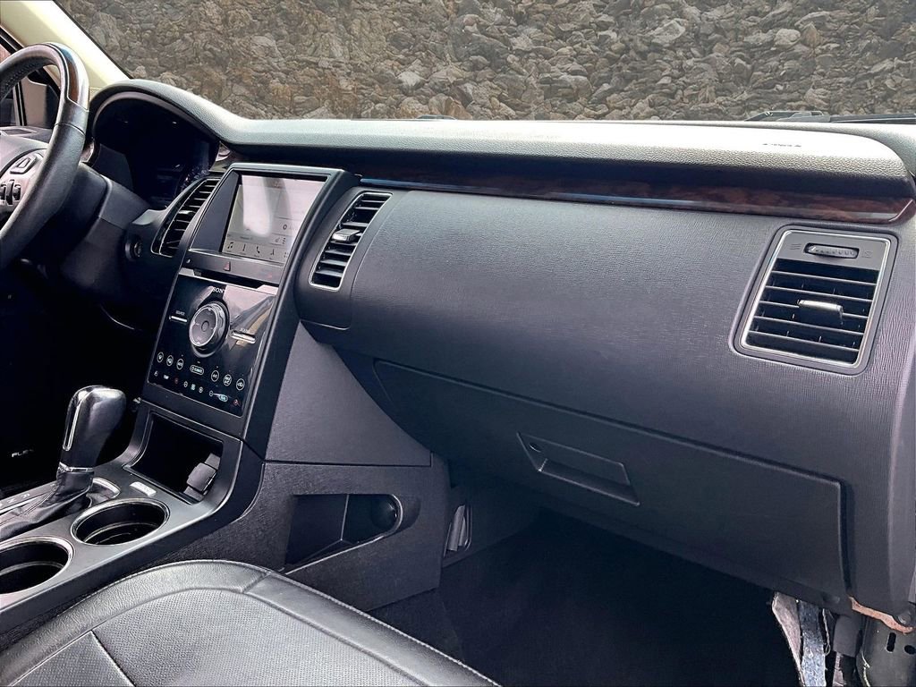 Used 2019 Ford Flex Limited image 12