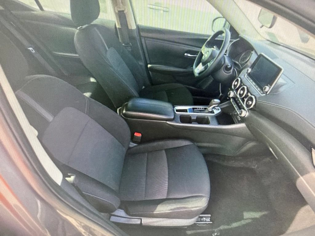 Used 2024 Nissan Sentra SV FWD image 7