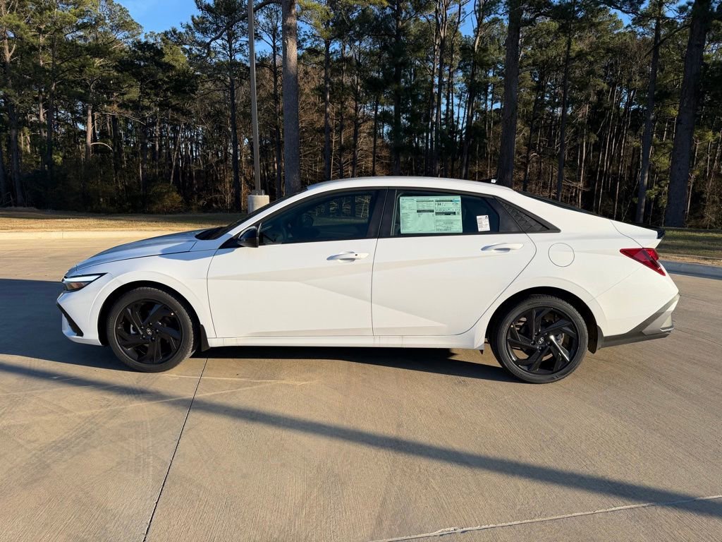 New 2026 Hyundai Elantra Sport image 2