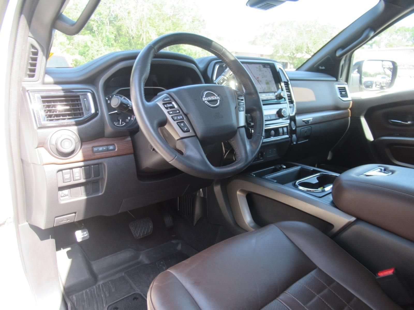 Used 2023 Nissan Titan Platinum Reserve w/ Moonroof Package AWD/4WD image 19