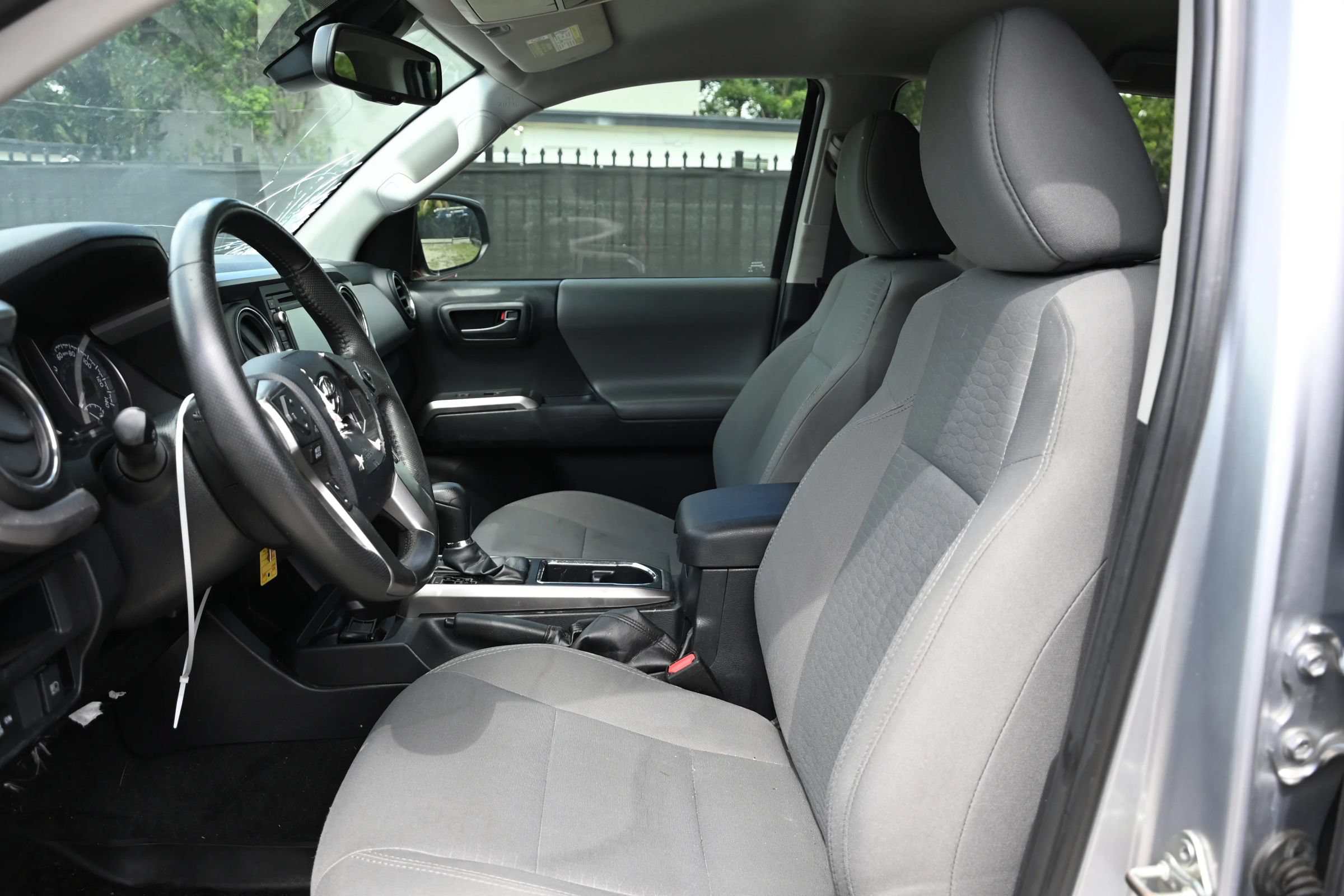 Used 2019 Toyota Tacoma SR5 RWD image 11