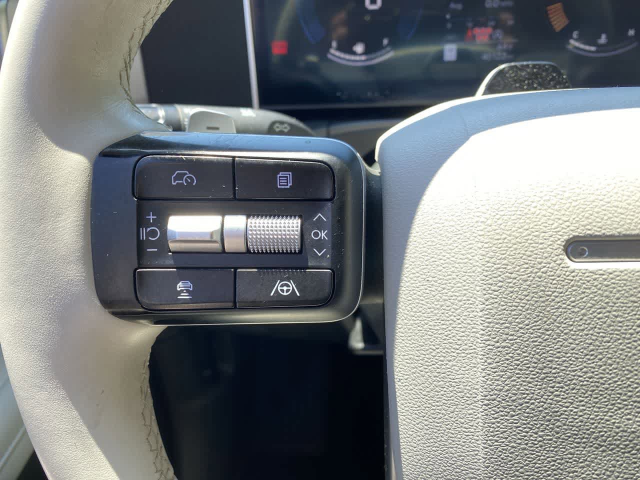 Used 2024 Hyundai Santa Fe SEL FWD image 21
