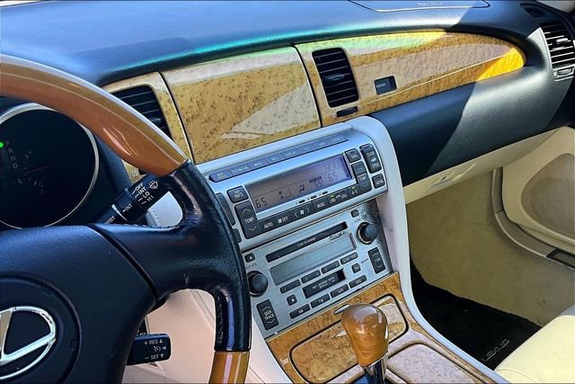 Used 2005 Lexus SC 430 Convertible image 9