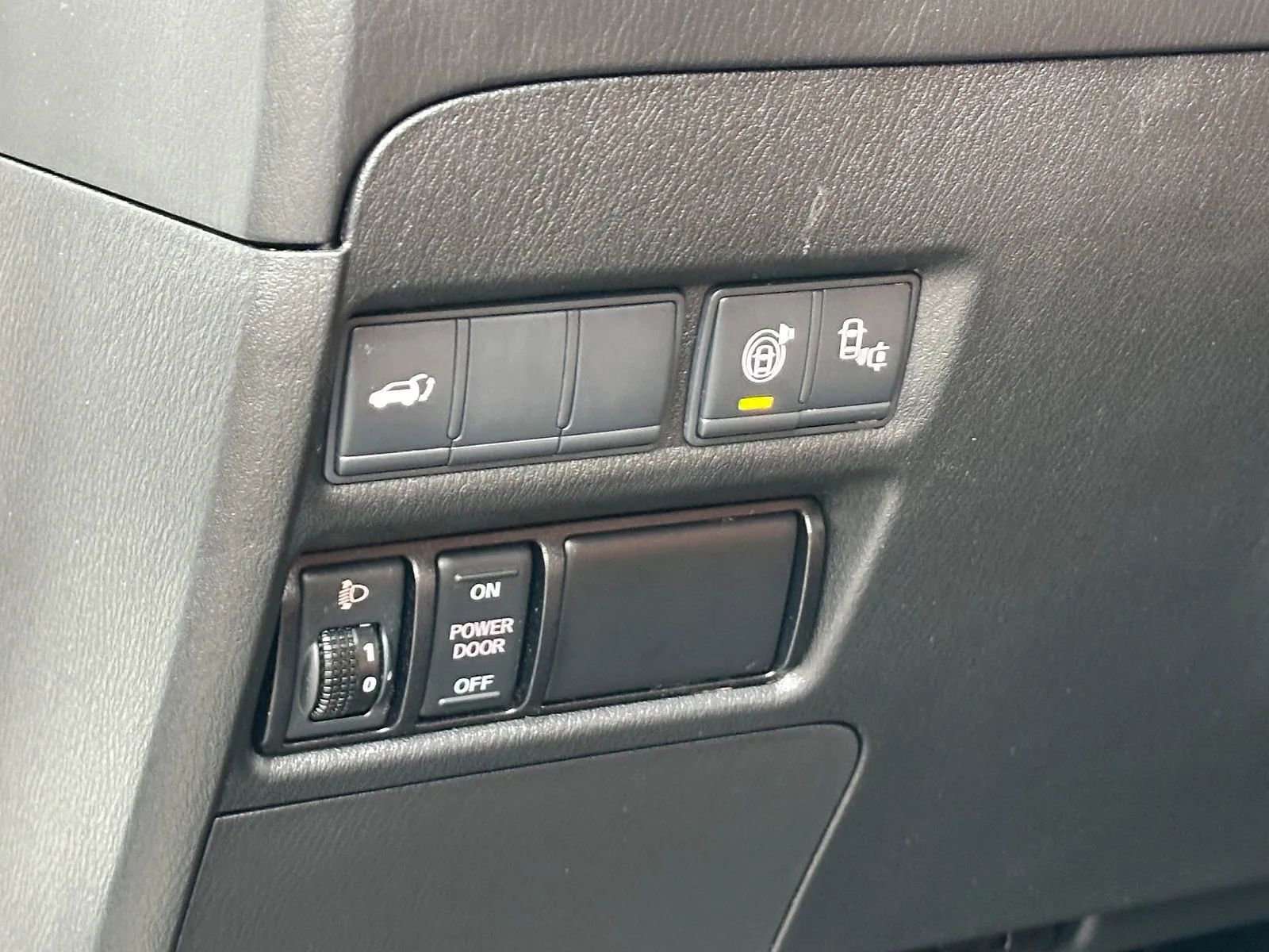 Used 2017 Nissan Armada Platinum w/ Captain Seat Package image 12