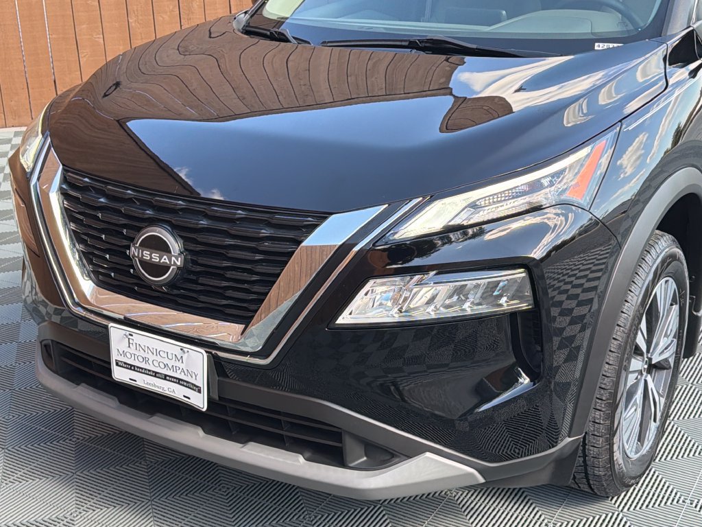 Used 2023 Nissan Rogue SV FWD image 18