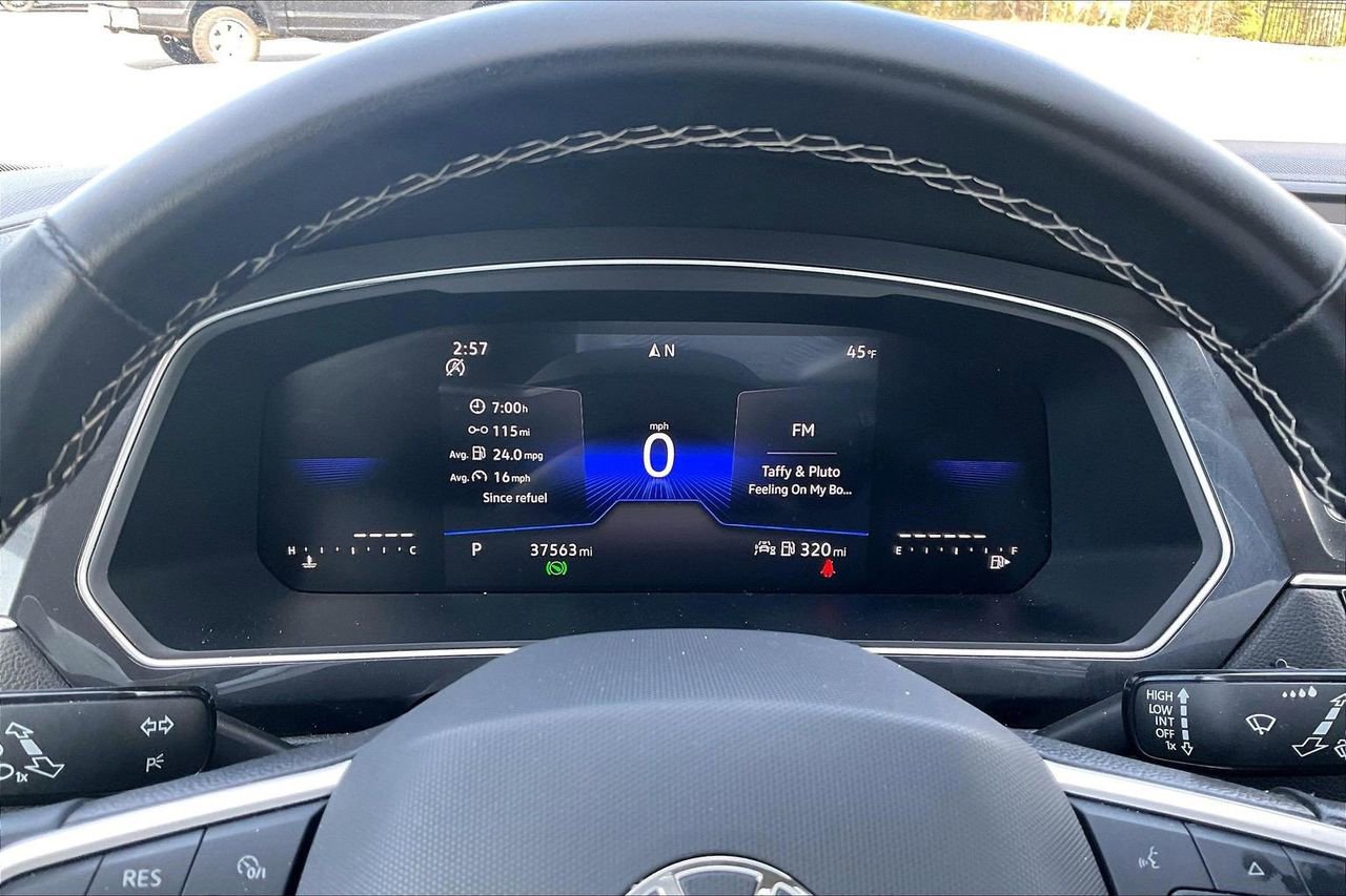 Used 2024 Volkswagen Tiguan S image 11