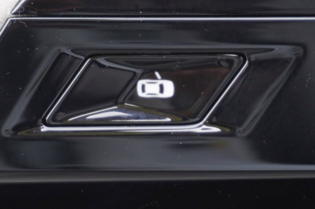 New 2024 BMW i7 xDrive60 image 21