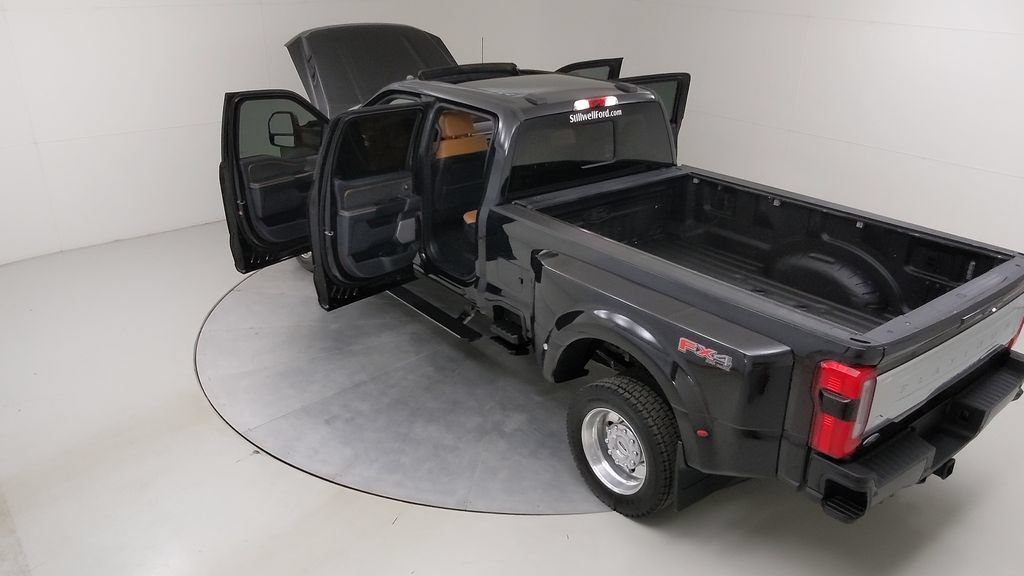 Certified 2024 Ford F450 Platinum w/ FX4 Off-Road Package AWD/4WD image 56