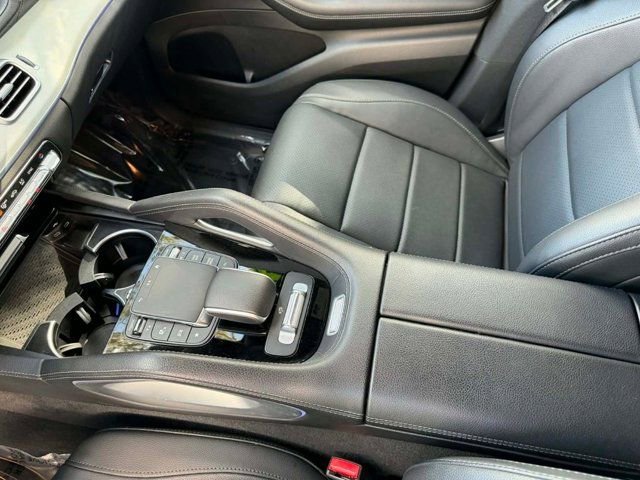 Used 2024 Mercedes-Benz GLS 450 4MATIC image 23