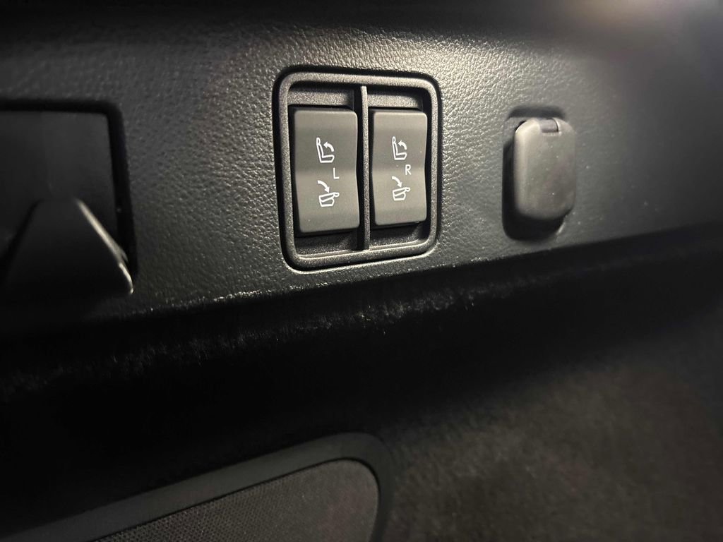 Used 2024 Lexus RX 500h F Sport w/ Convenience Package image 69