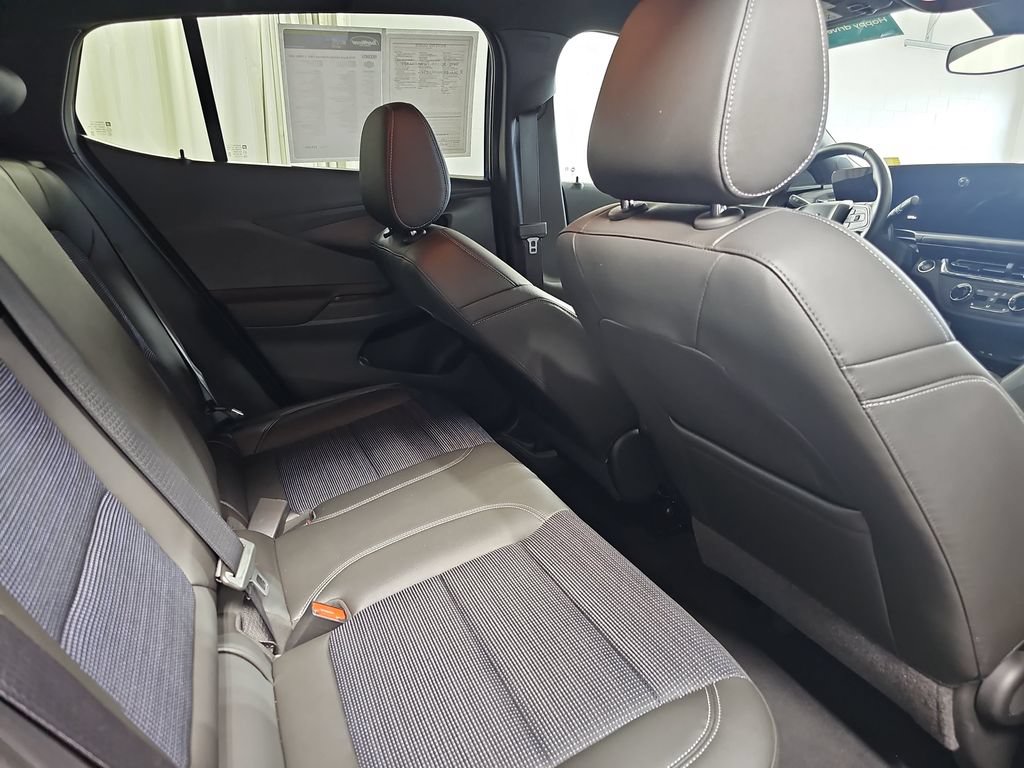 Used 2024 Buick Envista Preferred w/ Convenience I Package FWD image 14
