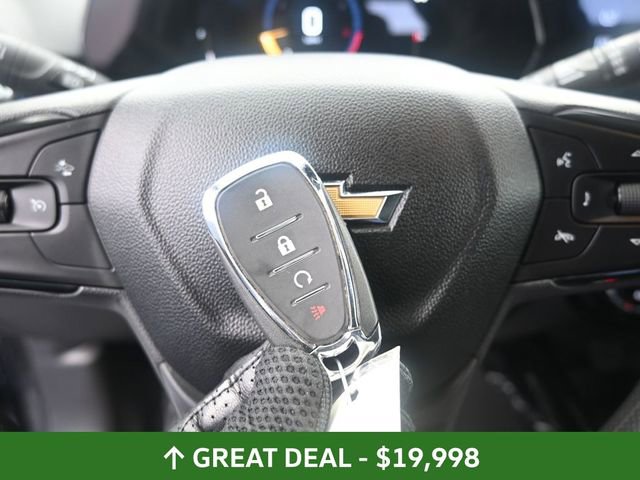 Used 2025 Chevrolet Trax LT image 35