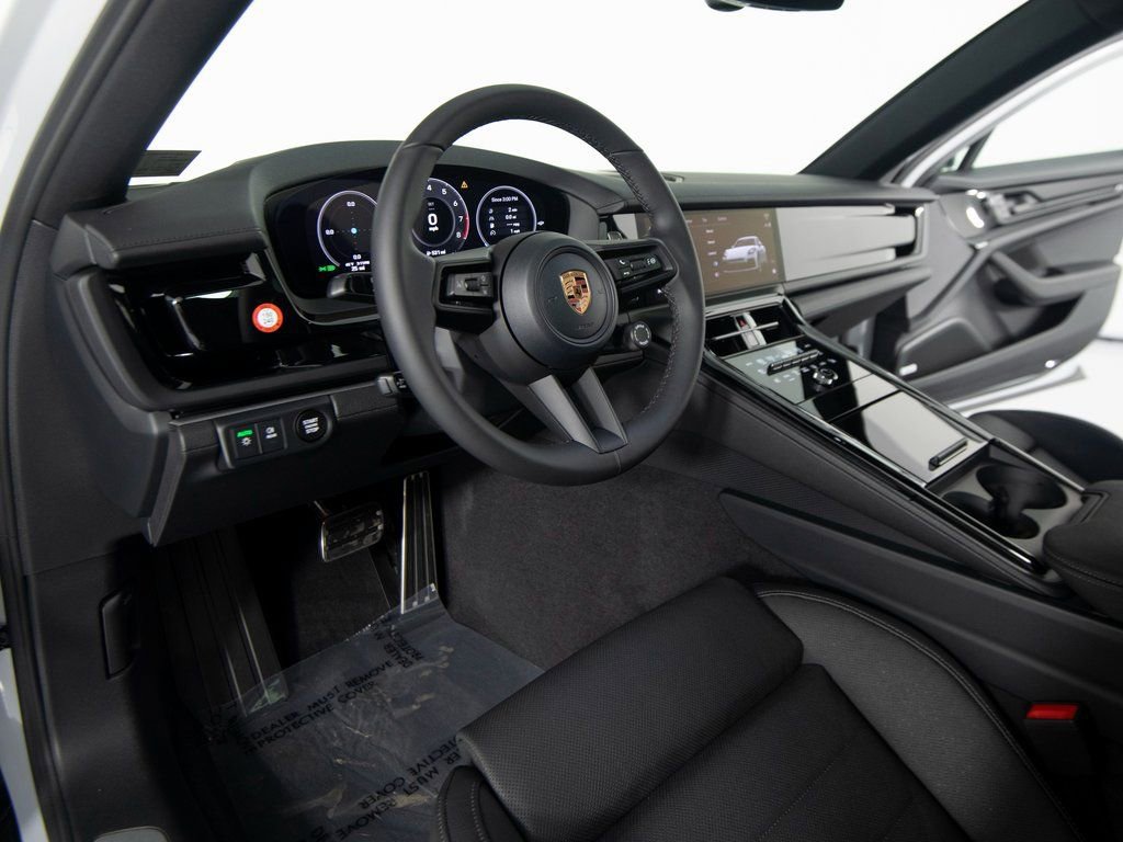 New 2026 Porsche Panamera 4 image 16