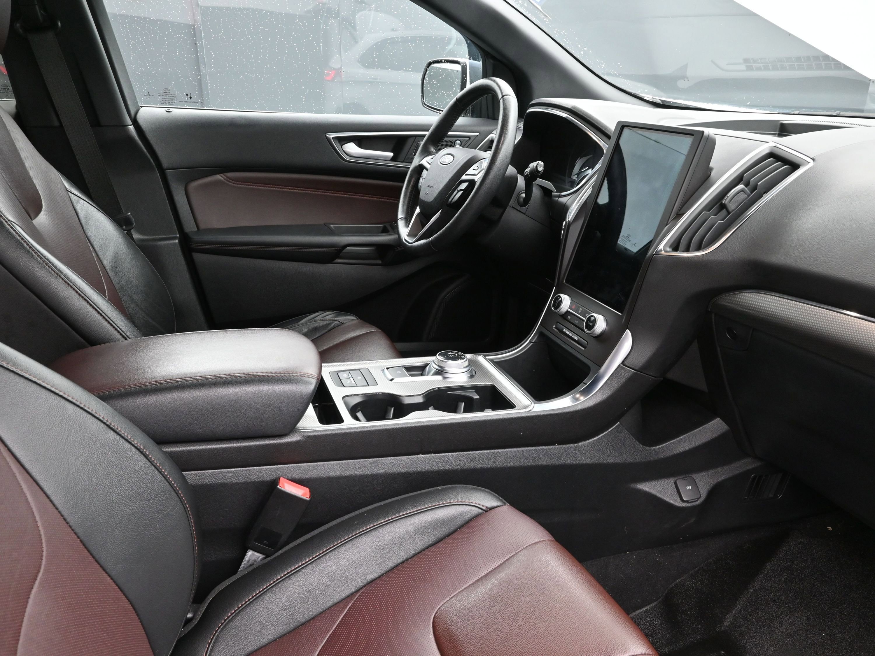 Used 2021 Ford Edge Titanium w/ Equipment Group 301A image 26