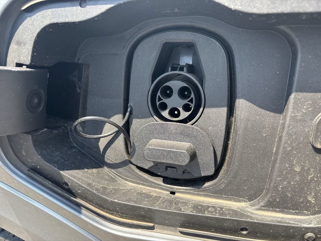New 2026 Chevrolet Equinox EV LT w/ Convenience Package II AWD/4WD image 35