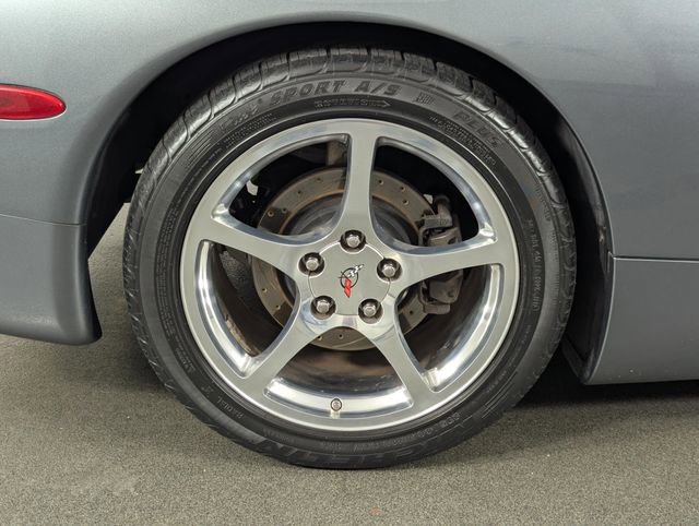 Used 2003 Chevrolet Corvette Coupe w/ Preferred Equipment Group RWD image 14