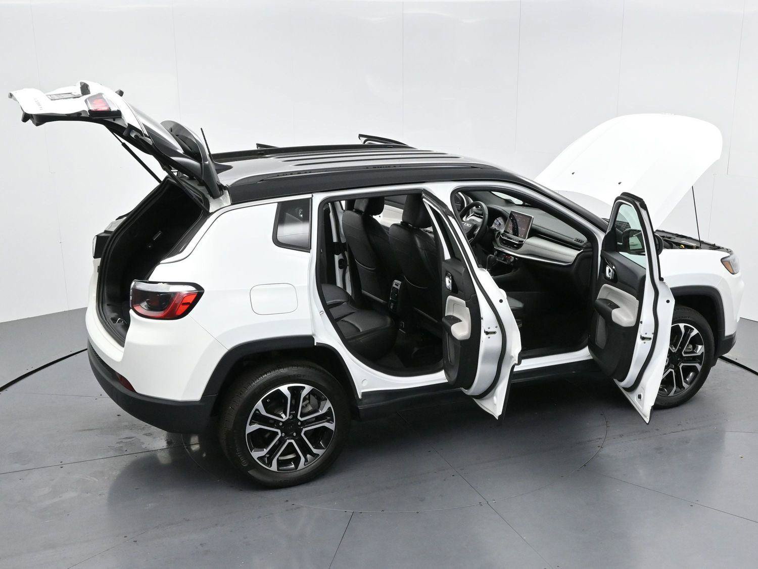 Used 2023 Jeep Compass Limited AWD/4WD image 39