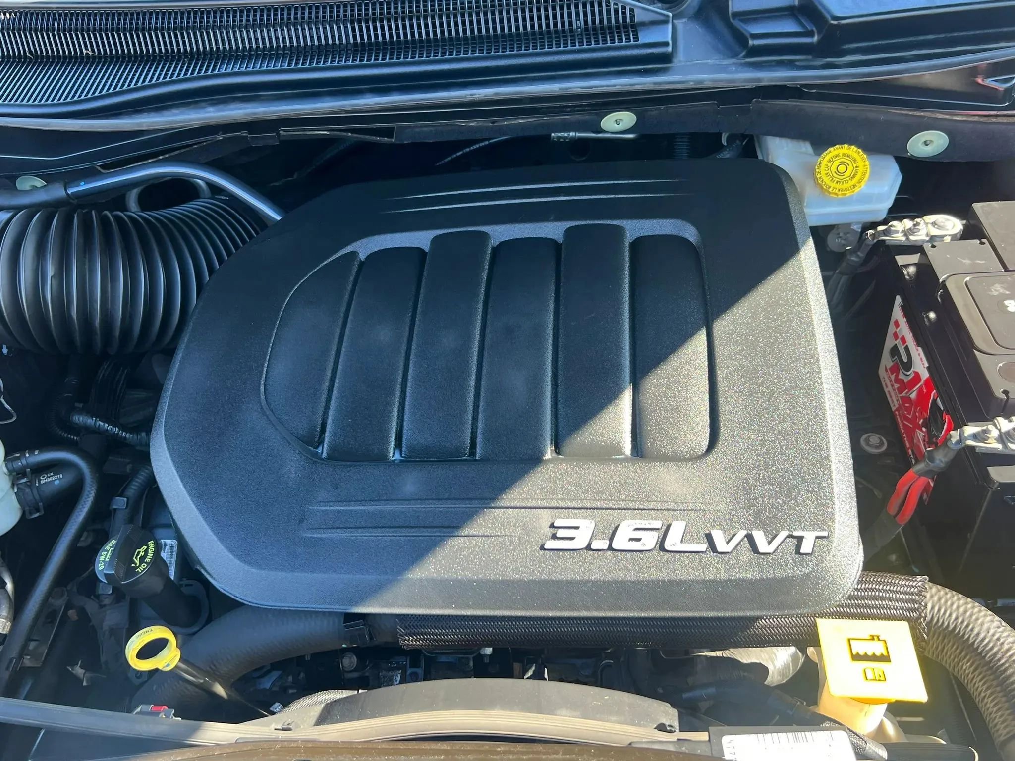 Used 2016 Chrysler Town & Country Touring w/ Driver Convenience Group image 35