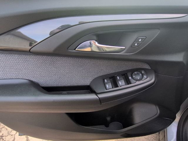 Used 2023 Chevrolet TrailBlazer LT image 24