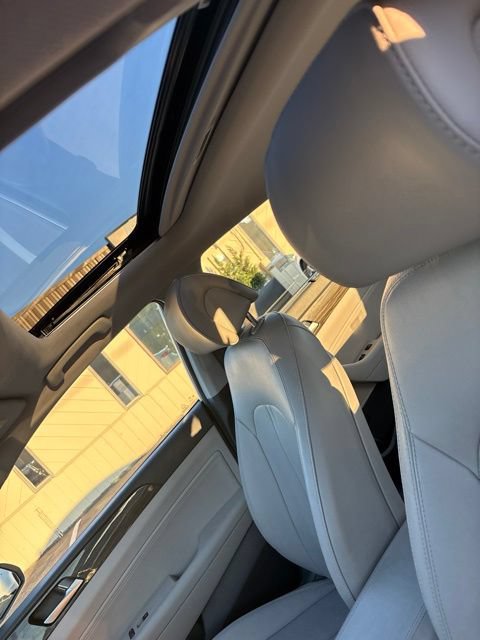 Used 2017 Hyundai Sonata Limited w/ Ultimate Package 04 FWD image 6