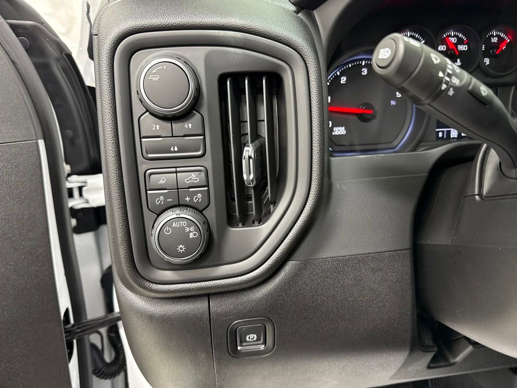 New 2026 Chevrolet Silverado 2500 Custom w/ Custom Value Package image 20
