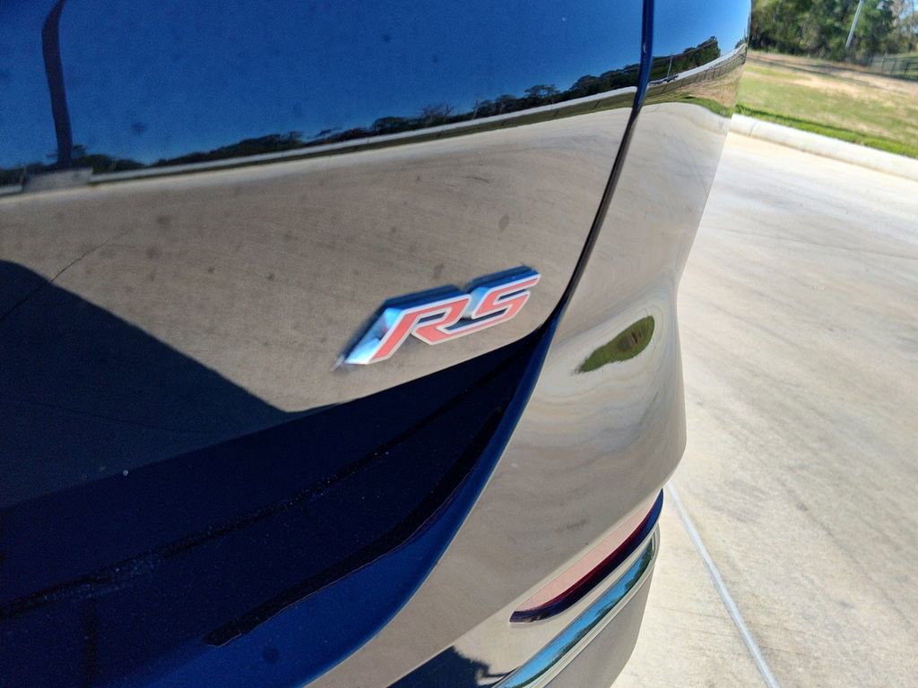 Used 2022 Chevrolet Equinox RS w/ Infotainment Package image 6