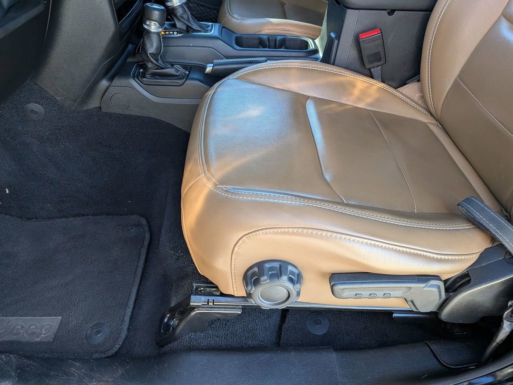 Used 2022 Jeep Wrangler Unlimited Sahara 4xe w/ Cold Weather Group image 14