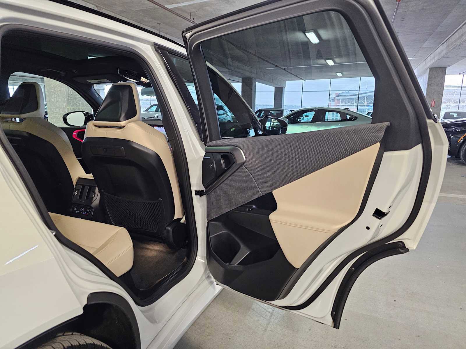 Used 2025 BMW X3 M50 w/ Premium Package image 36