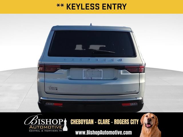 Used 2023 Jeep Wagoneer L Series II AWD/4WD image 11
