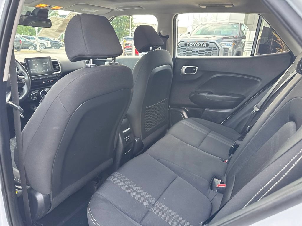 Used 2026 Hyundai Venue SEL FWD image 16