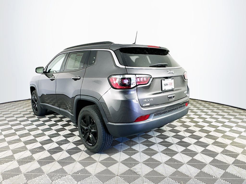 Certified 2022 Jeep Compass Latitude w/ Convenience Group image 8