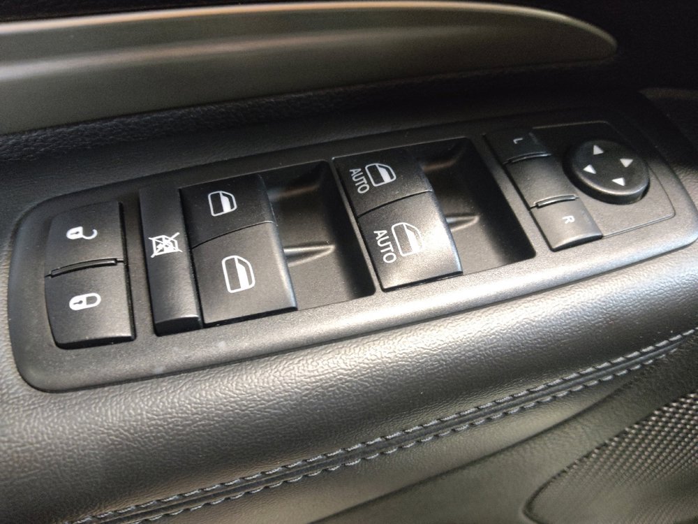 Used 2020 Dodge Durango SXT AWD/4WD image 27