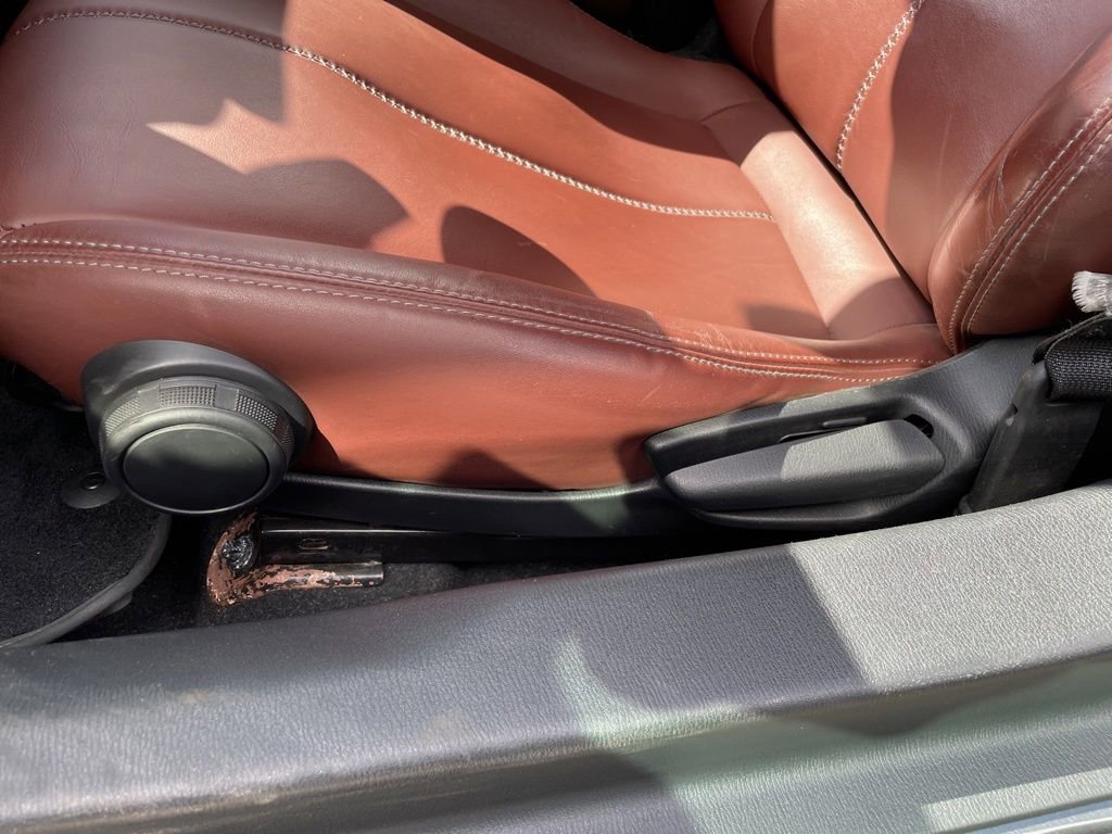 Used 2019 MAZDA MX-5 Miata RF Grand Touring w/ GT-S Package RWD image 9